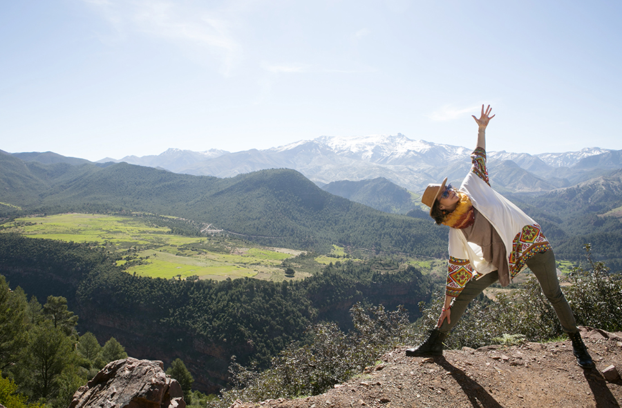 mountain yoga.jpg