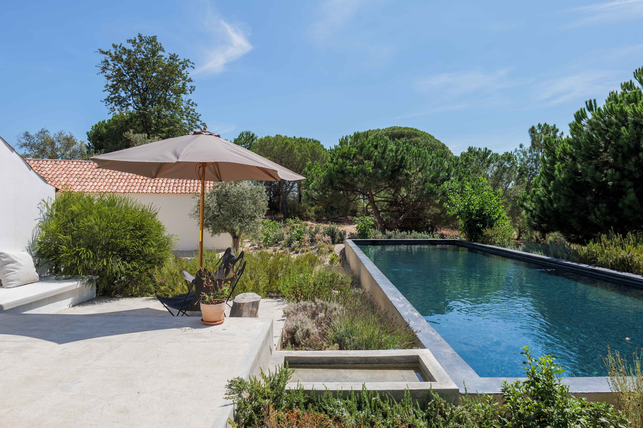 Mannaz_PoolArea_5.jpg