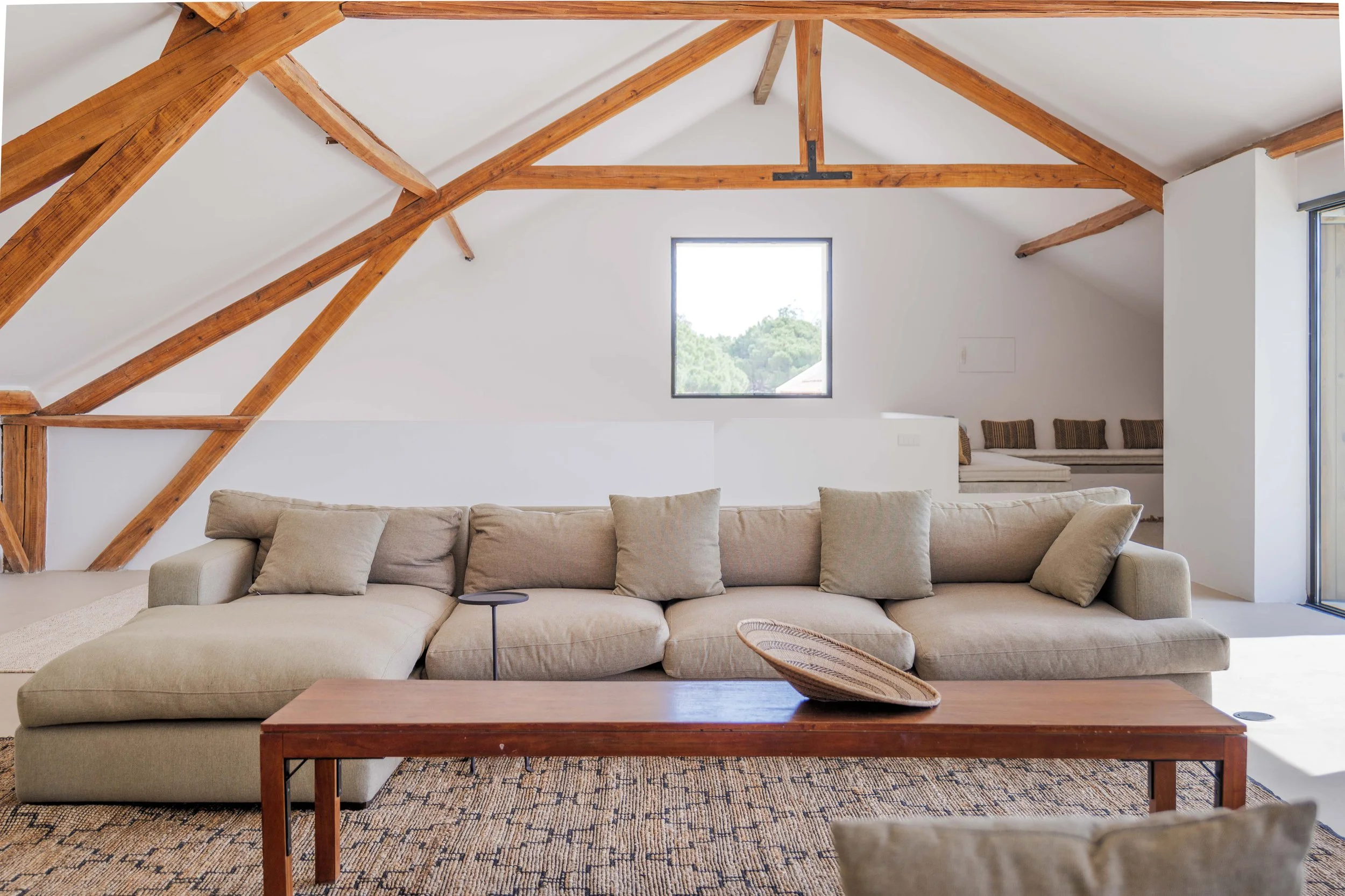 Ansuz_LivingRoom_6.jpg