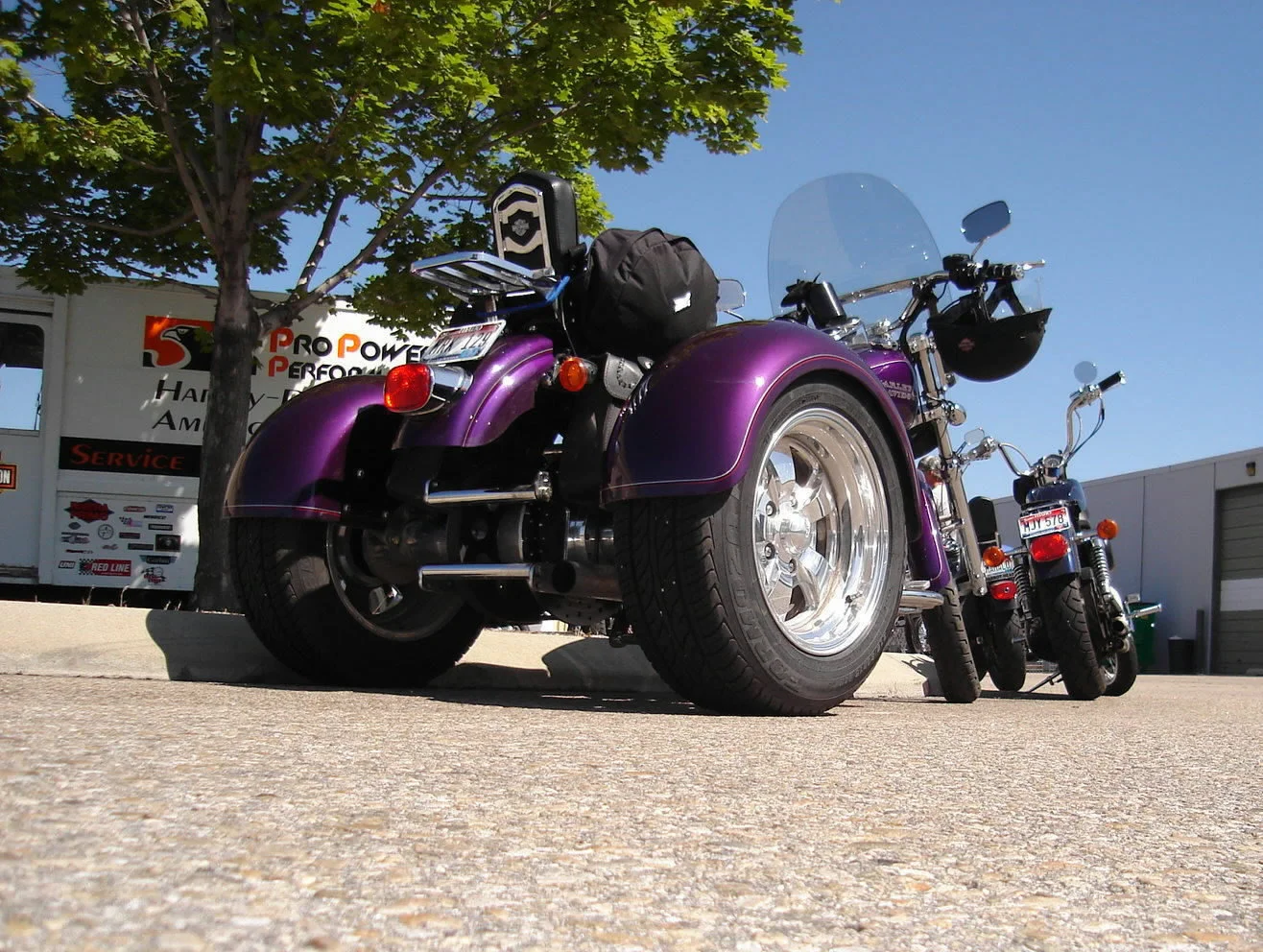 HARLEY DYNA TRIKE CONVERSION - UNFORTUNATELY WE DID NOT GET MUCH DOCUMENTATION ON THIS ONE.