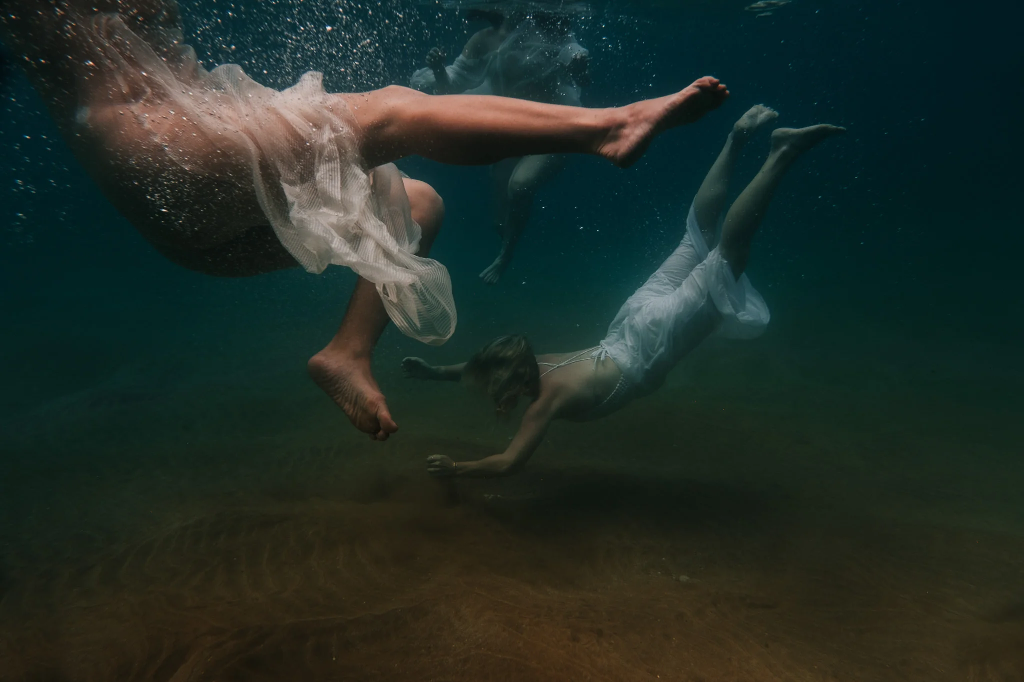 16-water-little-green-eyes-jessie-mccall-portland-melbourne-nevada-city-underwater.jpg