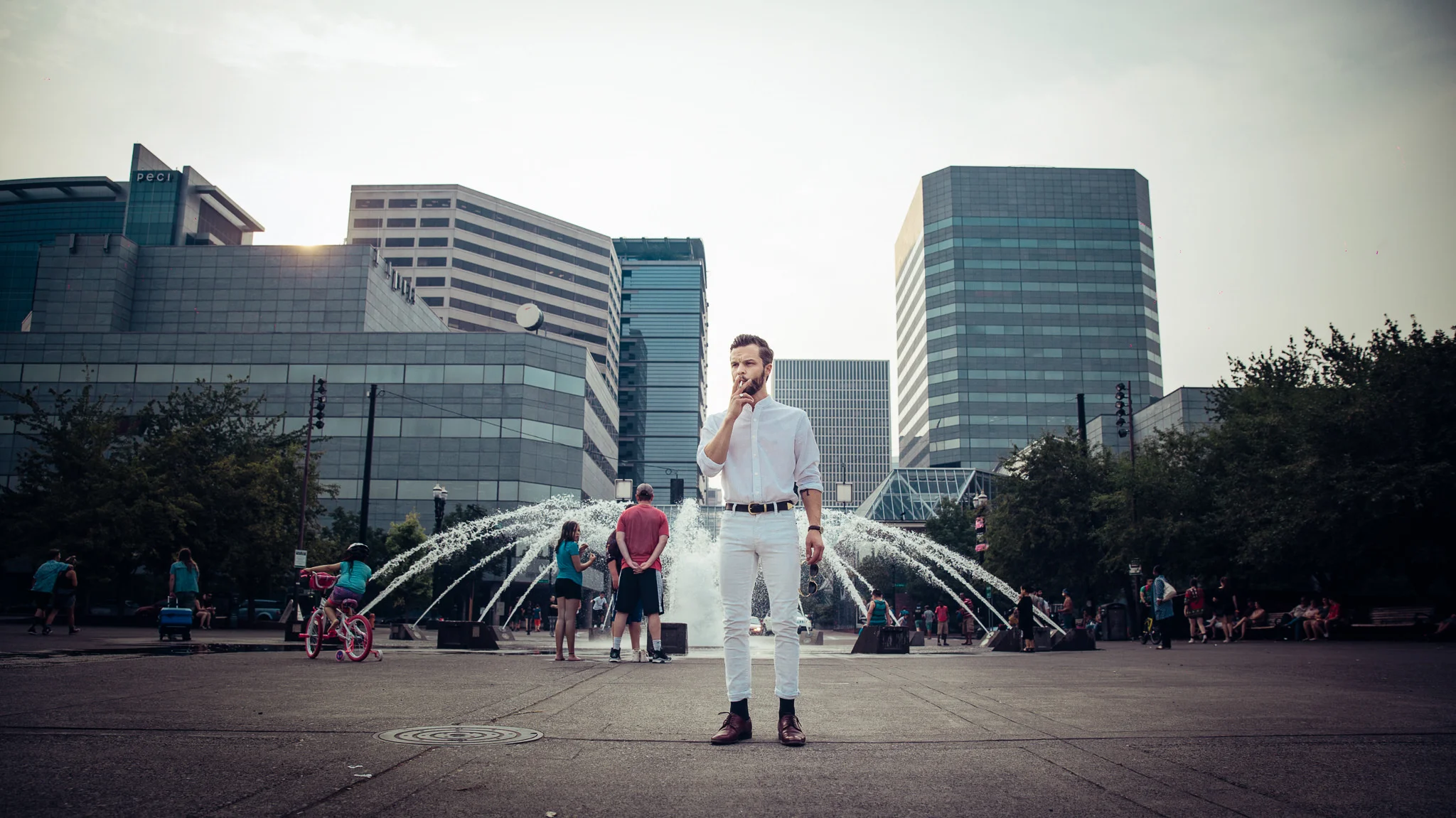 04-portraits-little-green-eyes-jessie-mccall-portland-tallest-man-on-earth.jpg