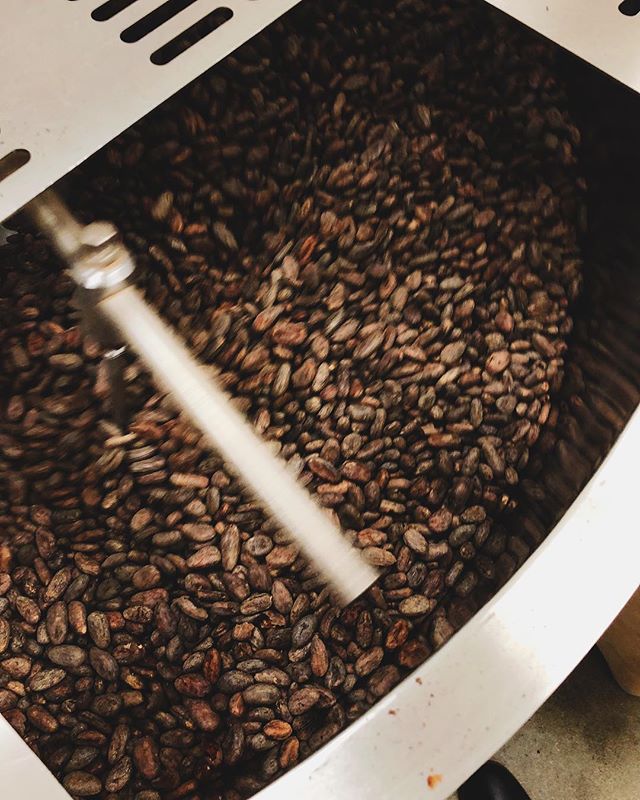 Roasting cacao beans at @kellermannichocolate. The process is visually so similar to roasting coffee. #beantobar #napavalleychocolate #kplusm