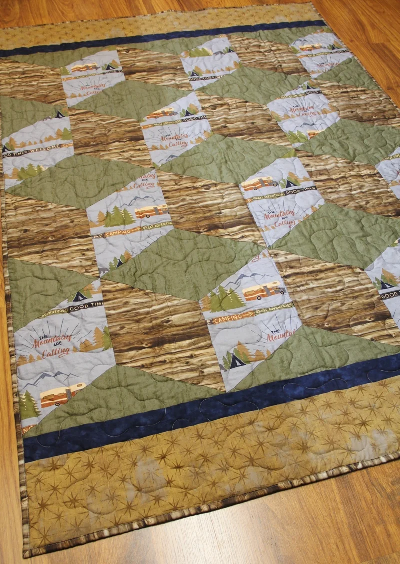 Colton's Big Block Tumble Quilt on craftystaci.com