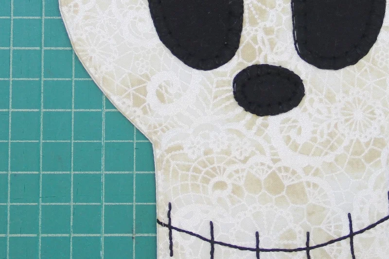 Topstitching on skull