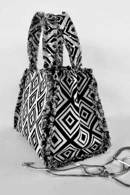 Fringed Tote from So Sew Easy