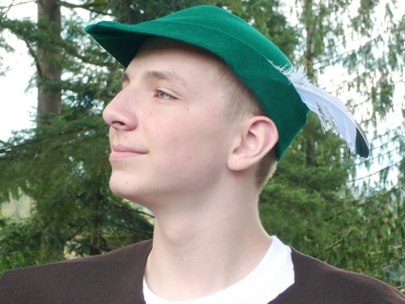 Robin Hood Hat from Crafty Staci