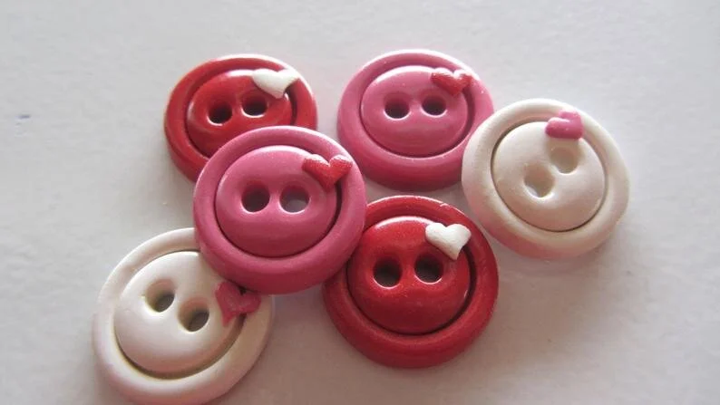 Simple Heart Buttons from WildflwrButtonStudio
