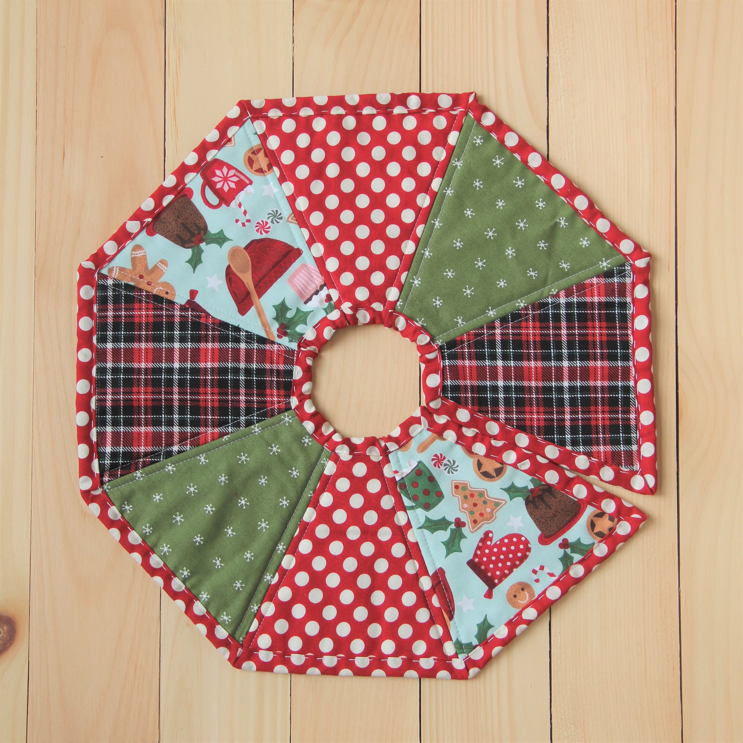 Quilt as you go mini tree skirt pattern