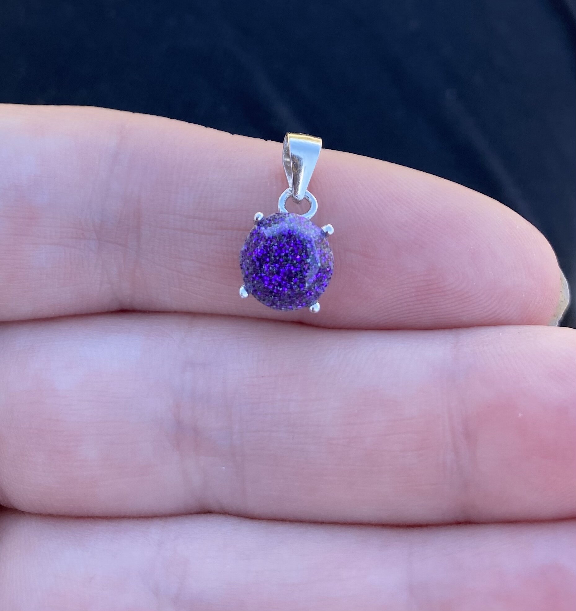 Simple Round Pendant (Two sizes)