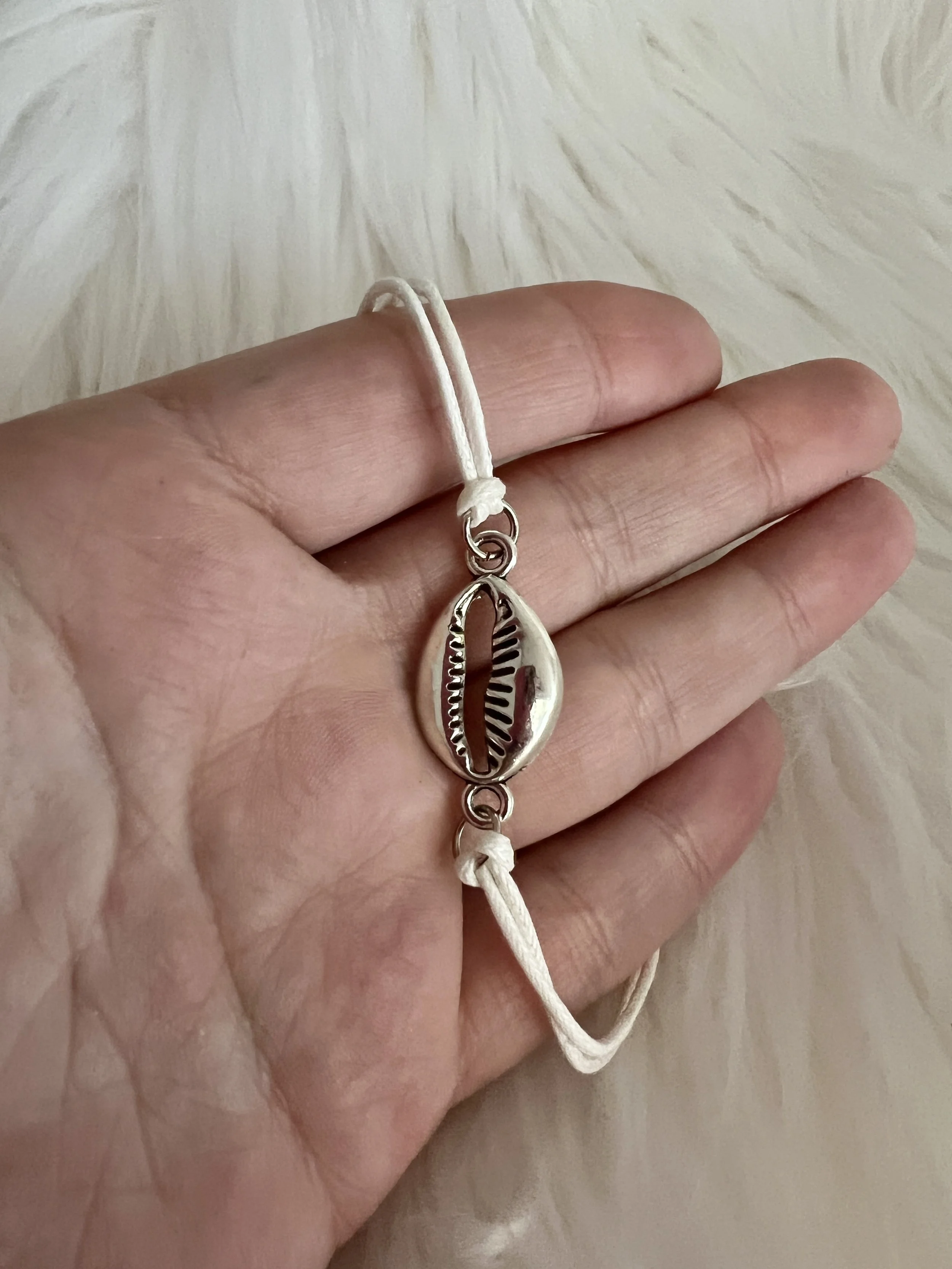 Seashell bracelet