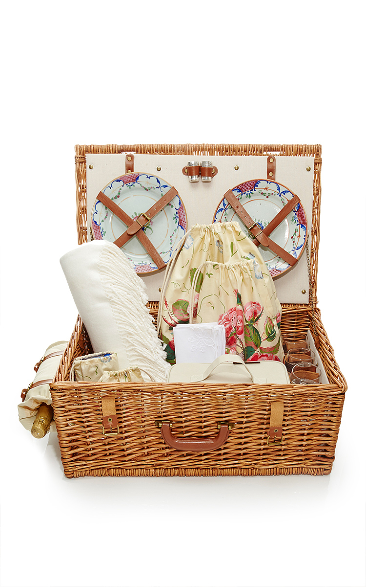 Dorset English Style Picnic Basket