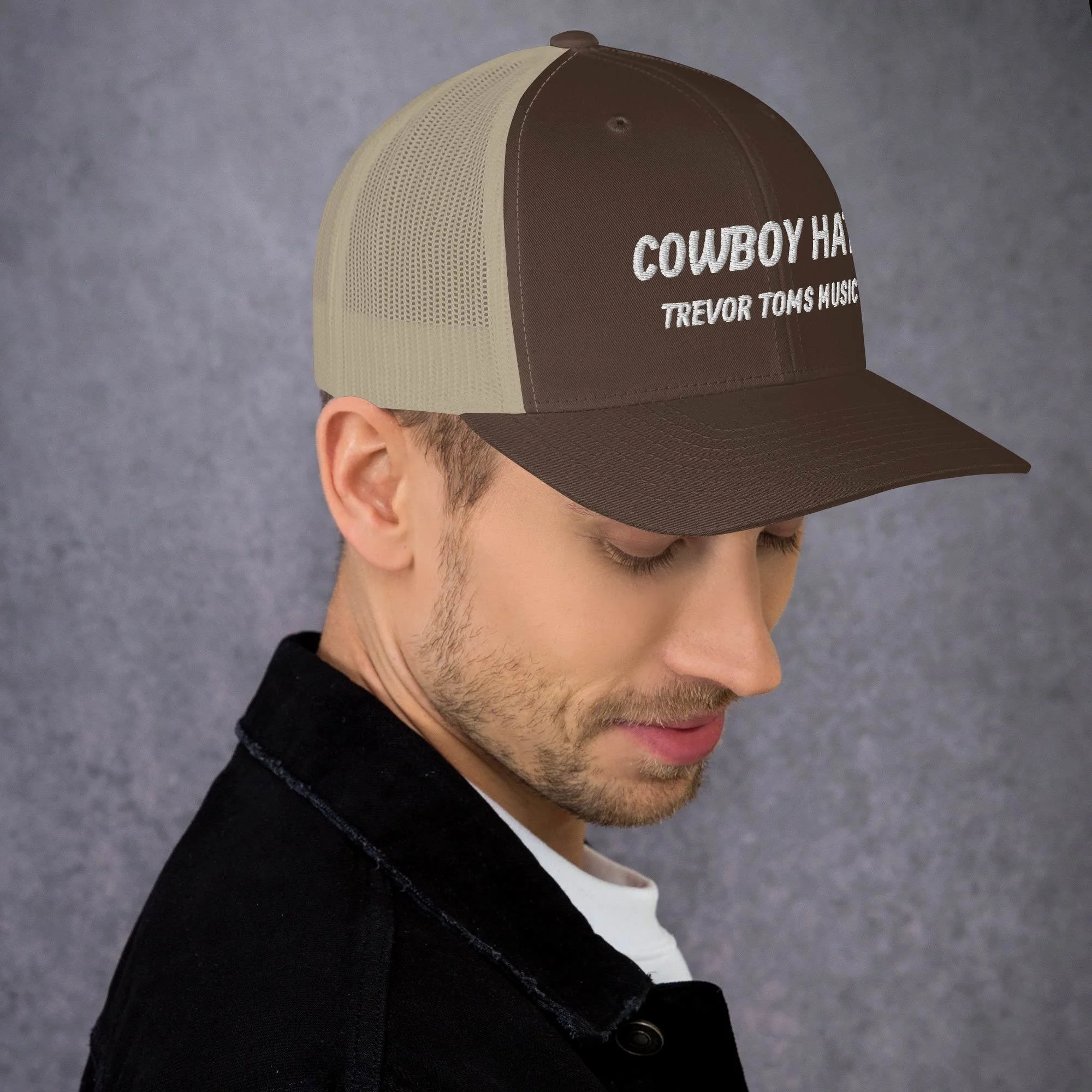 retro-trucker-hat-brown-khaki-right-63116e38a54a5.jpg