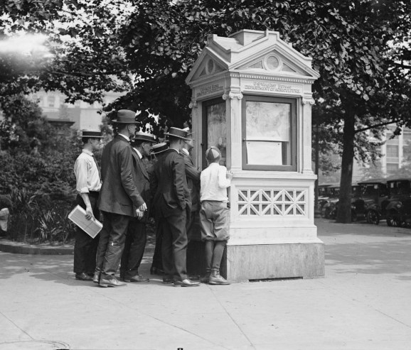 1923 WB kiosk from ebay IMTgallery.jpg