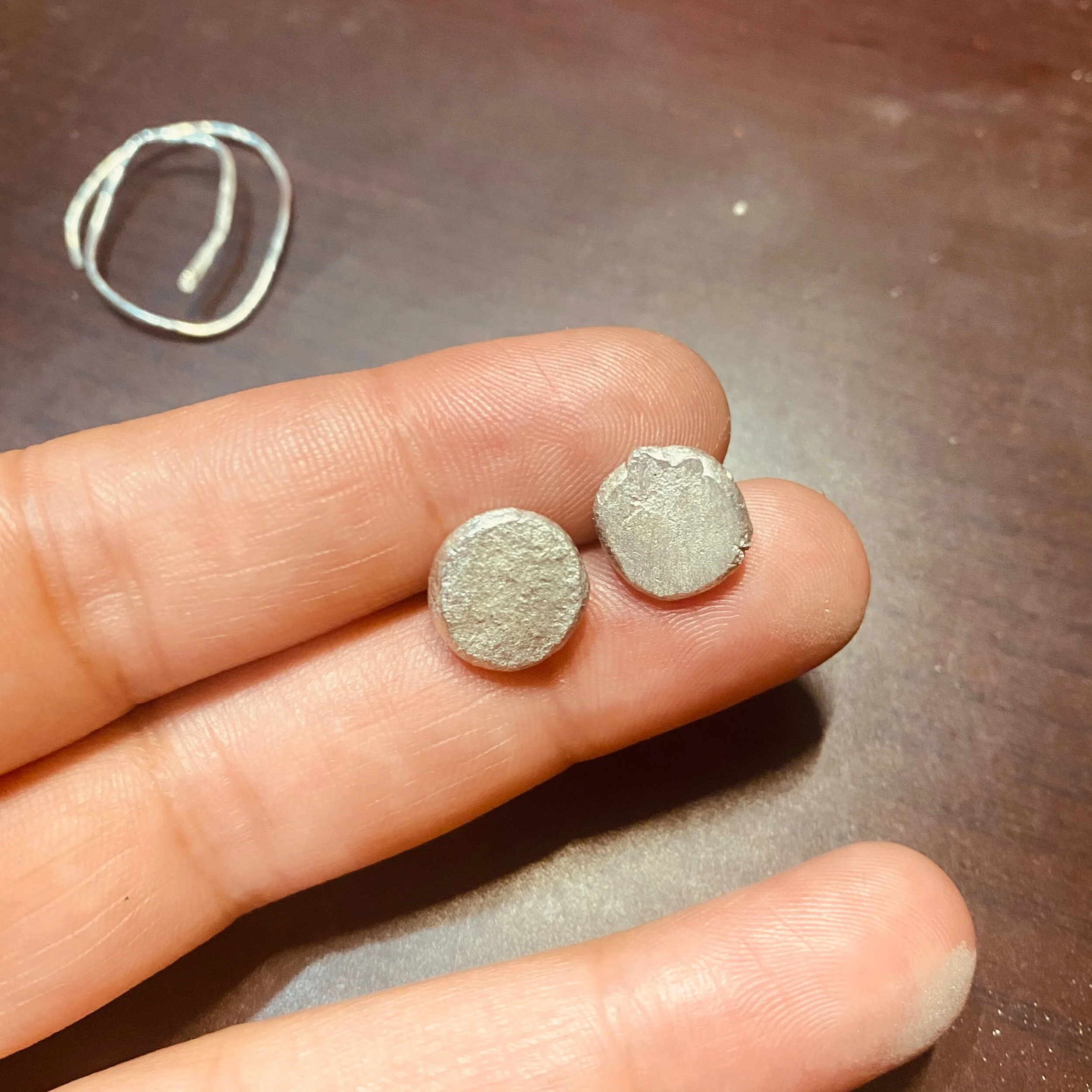 4C5242E0-2461-4B85-87E2-E94F064BB371