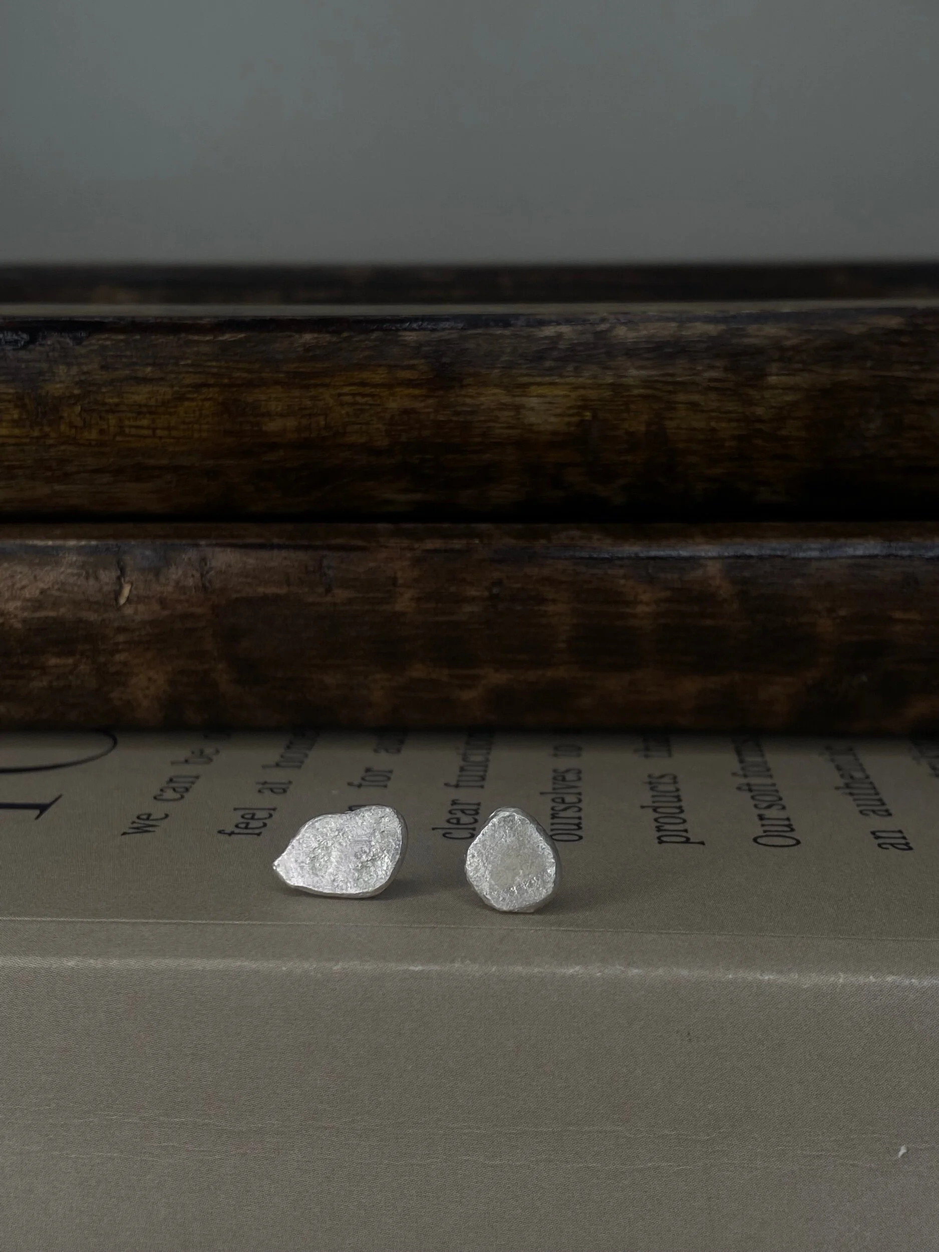 0D318983-F7DD-429C-A8E3-D50A182DF86D