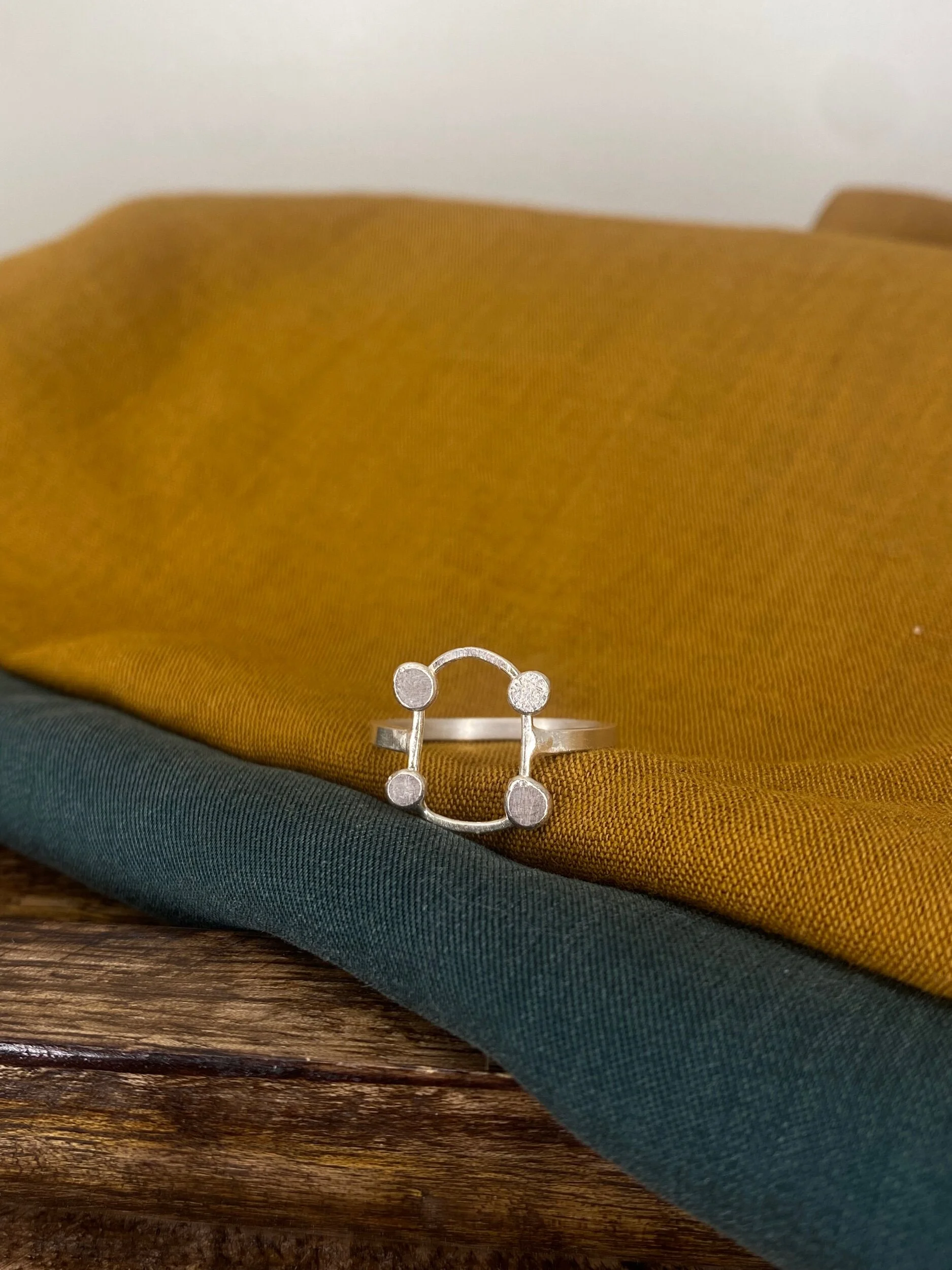 C69EEDF4-6A9E-45AB-A384-1C81FE62CFC7