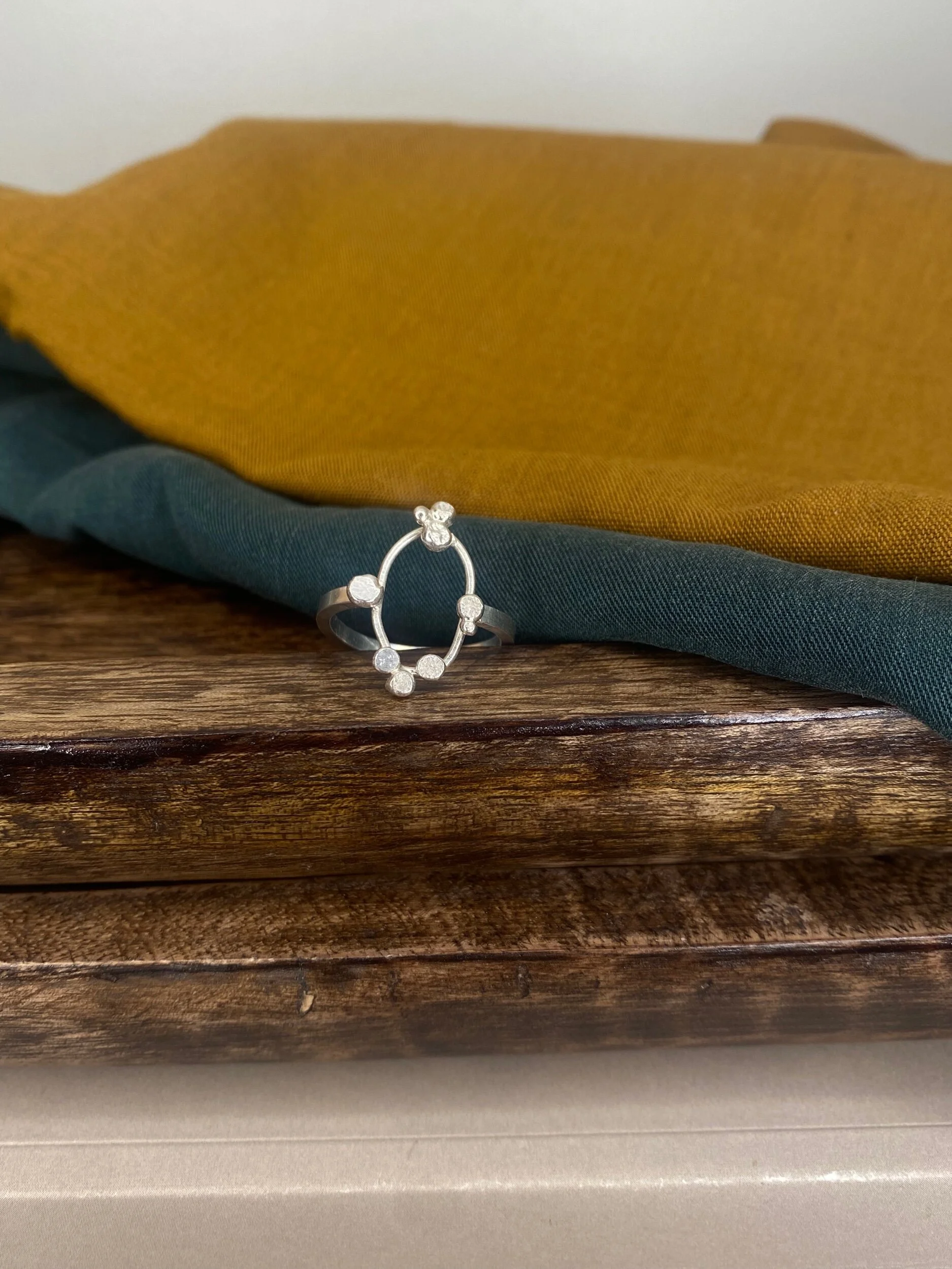 F8868461-9BF0-41F2-87B3-C6984C4CD2ED