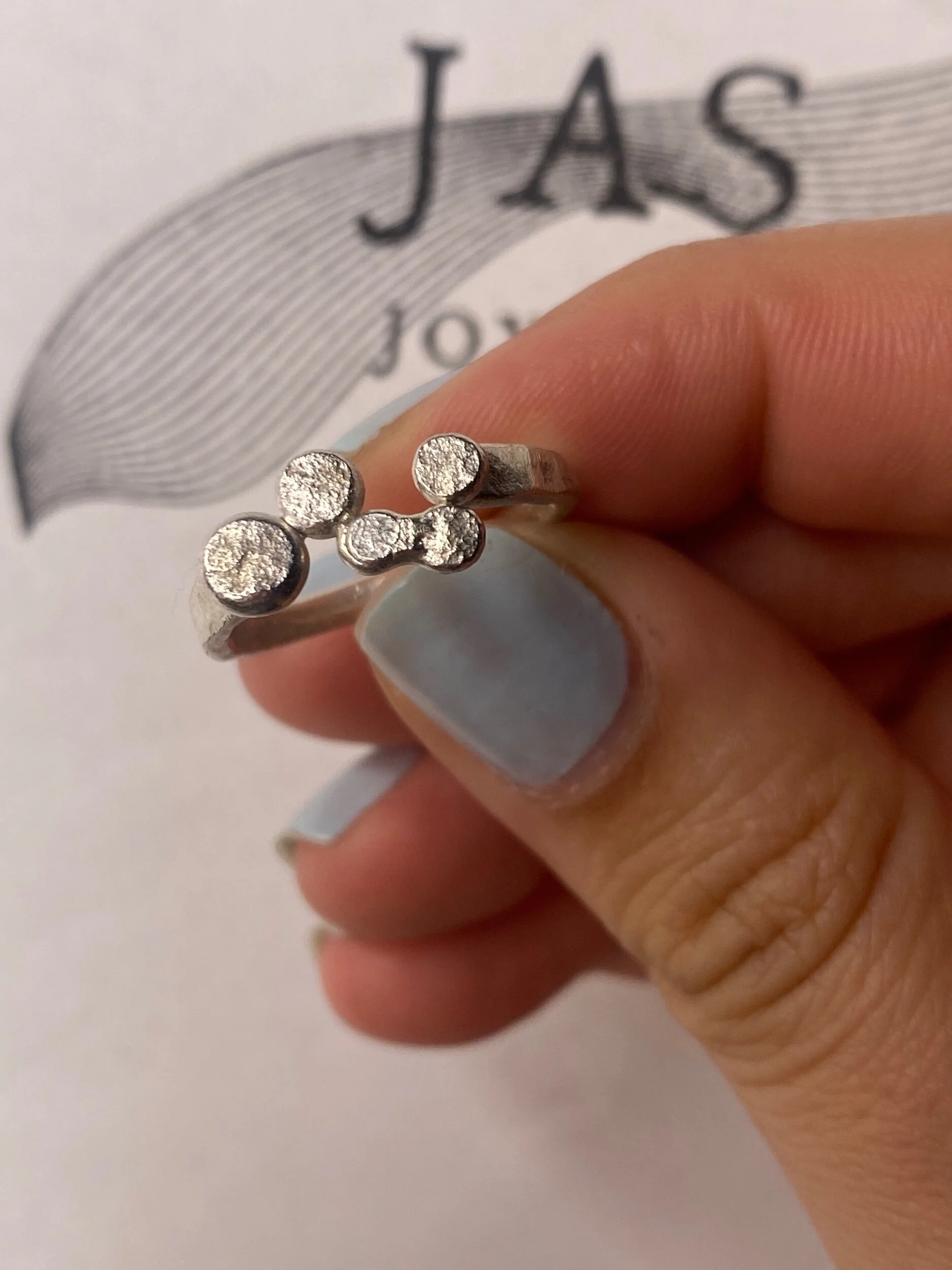 A1DDB1A8-9A10-4E50-A6A3-D3C246561CE8