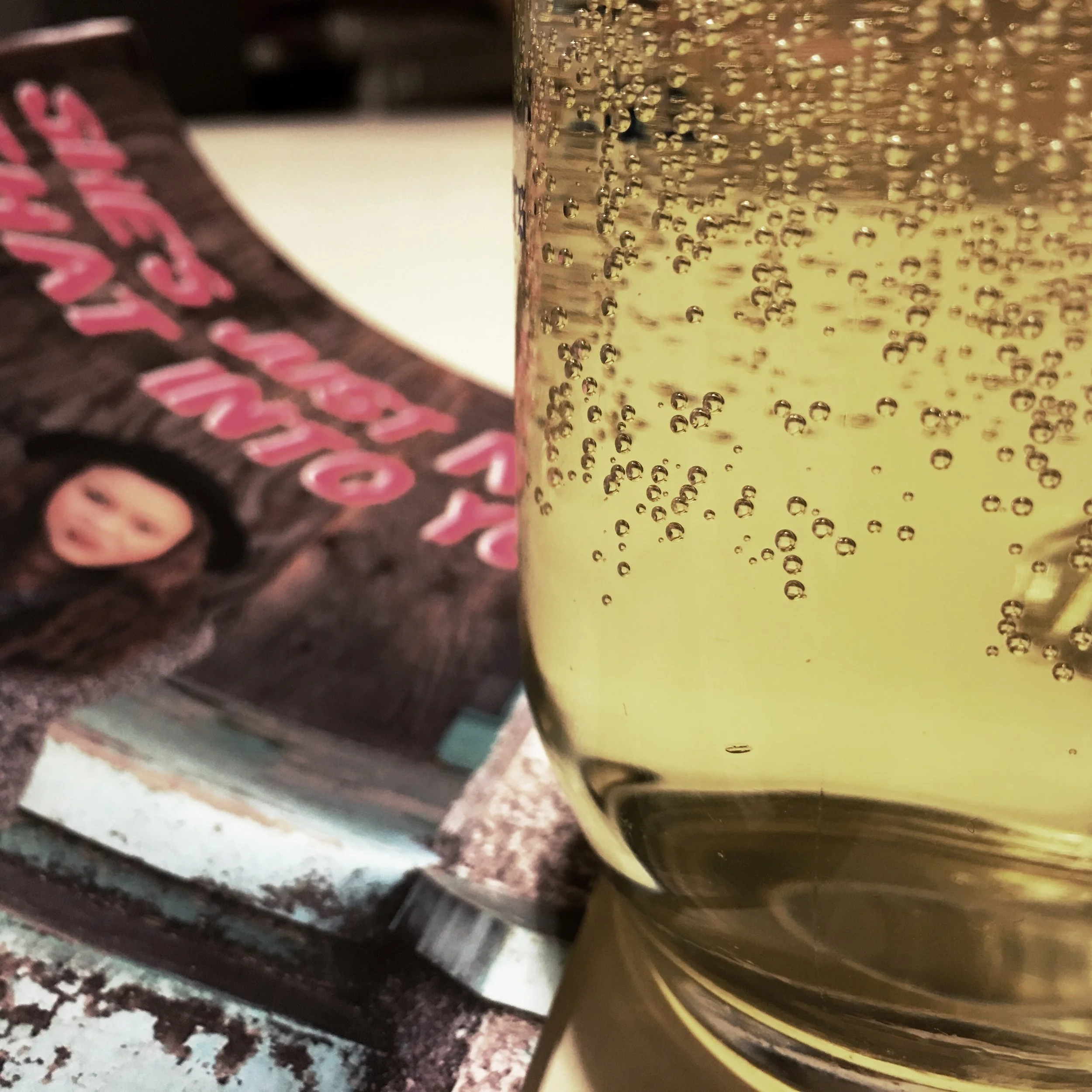 #SipandRead: She's Just Not That Into You