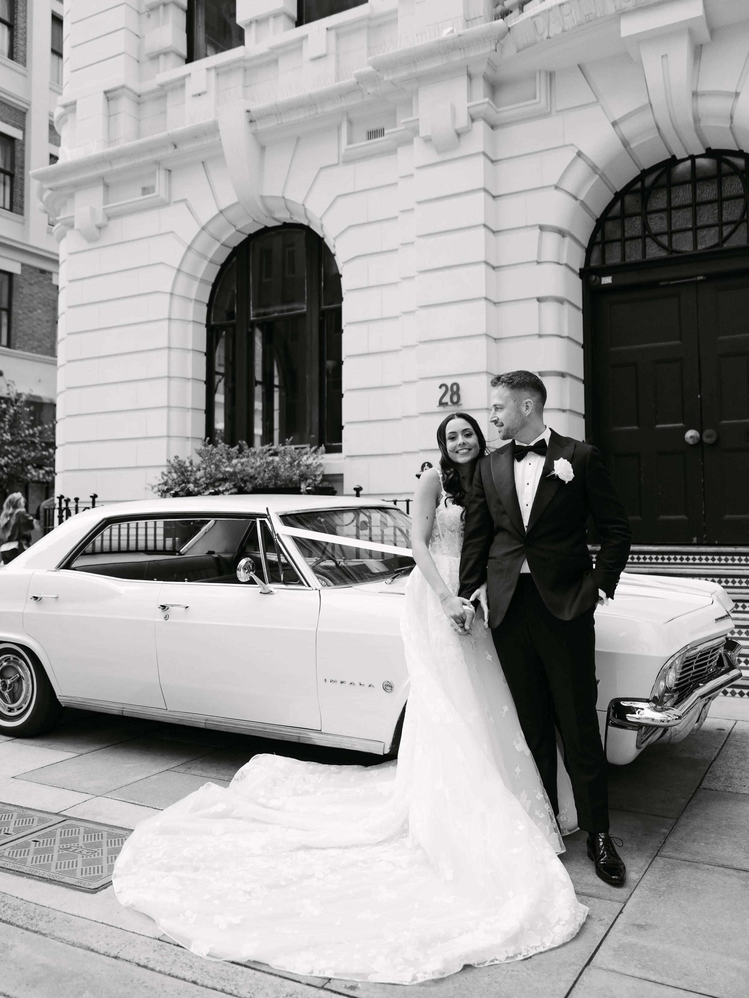 Aron &amp; Laura looking as perfect as ever 💍