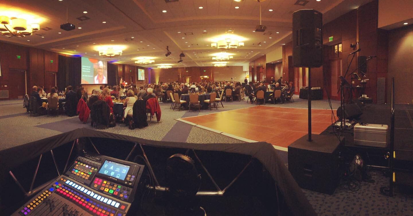 Gained some elevation at this conference in Flagstaff. You pick the venue, we&rsquo;ll bring the gear!
#flagstaff #flagstaffwedding #downtownflagstaff #flagstaffevents #flagstaffaudio #sedonaaudio #sedonaevents #sedonaweddings