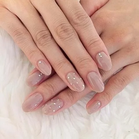 25 Valentine's Day Nail Art Designs that Aren't Tacky