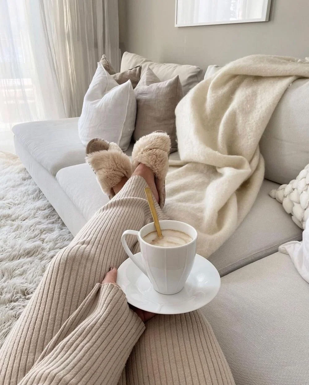 5 Stylish Work from Home Outfits for Everyday