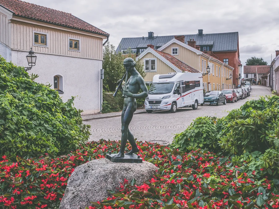 P1050870-1.jpg