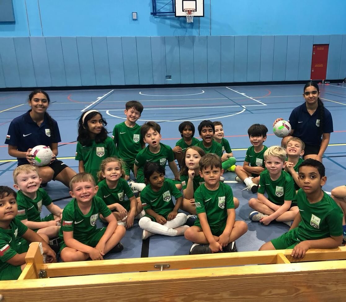ESG Football Academy U6&rsquo;s were treated to a suprise today.
They had ESG  U17 Girls Captain @mayasultan4 and @tia_sampat who assisted our Coaches with today&rsquo;s fun session.
The Girls, who were gaining some work experience  showed great inte