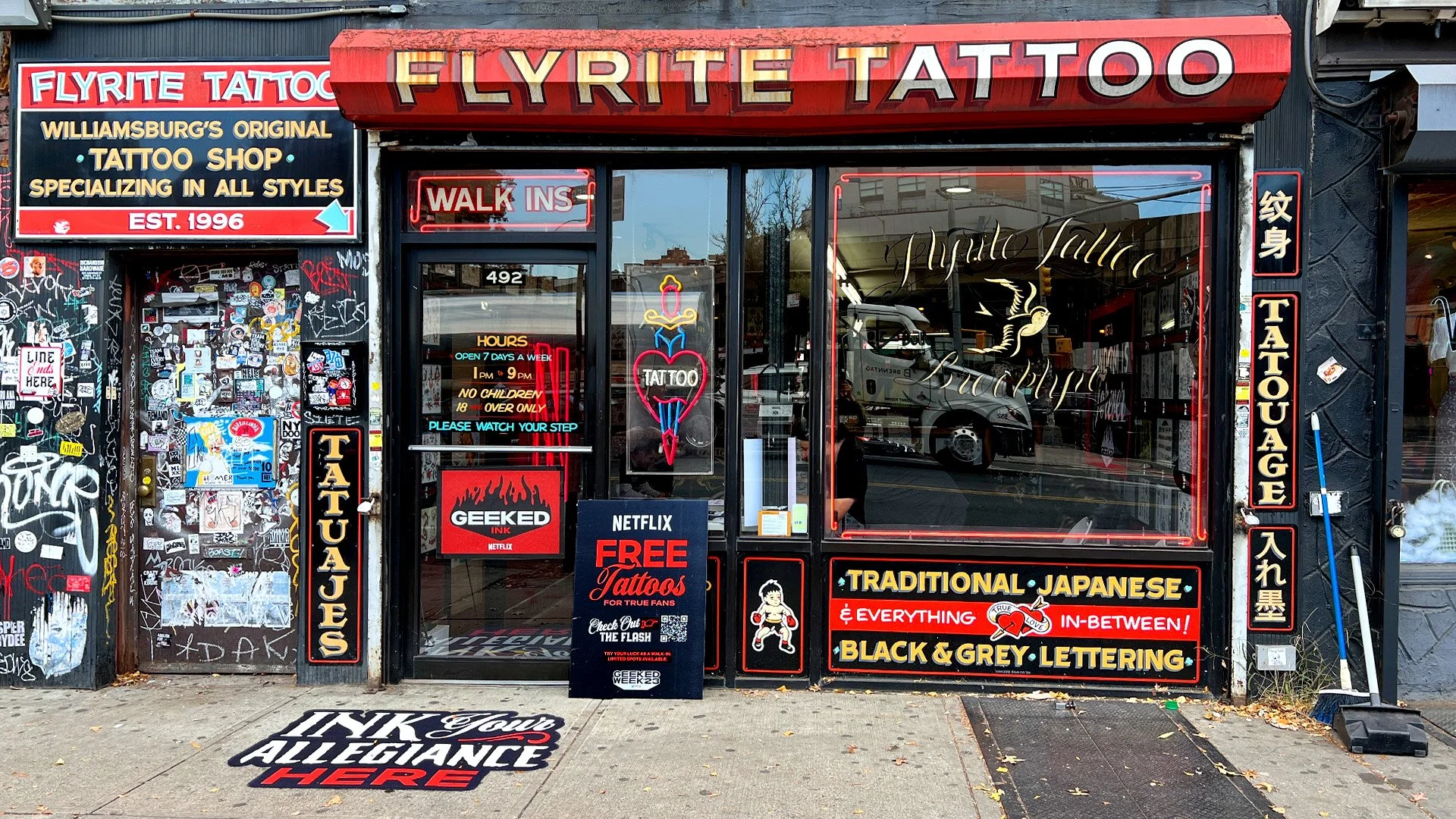 MW-Netflix-GeekedInk-Flyrite-1up.jpg