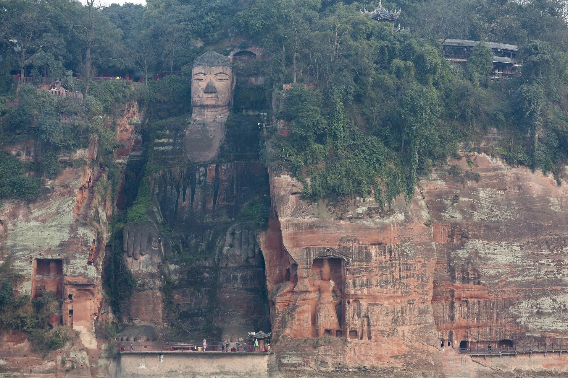 giant-buddha.jpg