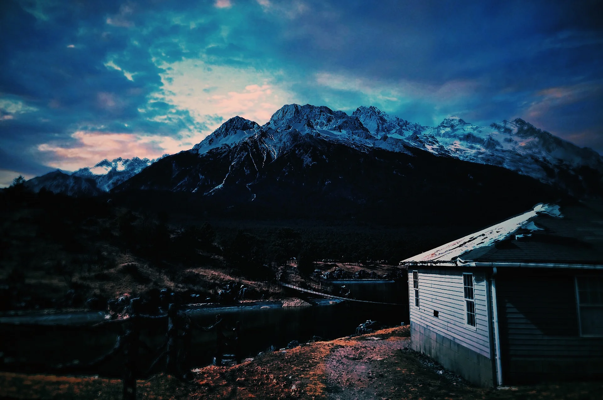 jade-snow-mtn.jpg