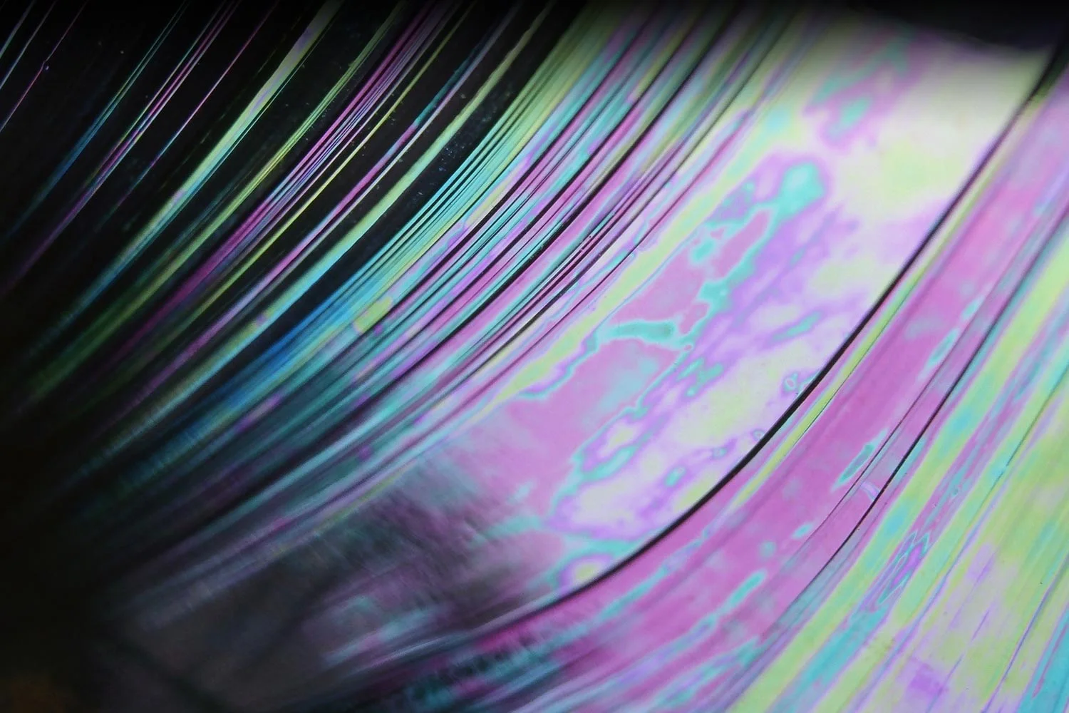 photo_glass_detail_LG_rainbow.jpg