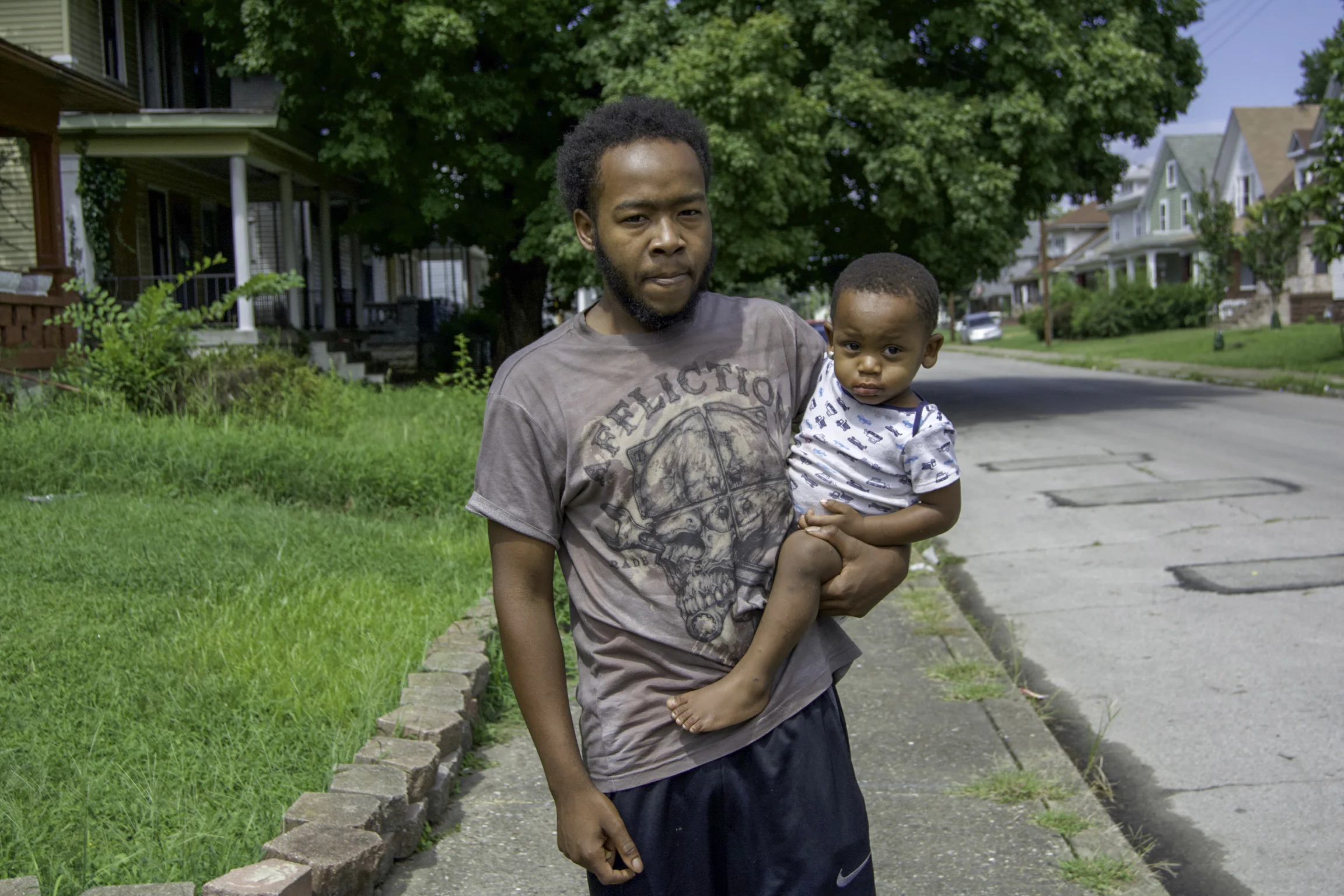 “Maintain yourself and try to strive for greatness. Living around here makes it kind of hard for people. It’s hard to get jobs and stuff like that. Keep that mind frame to keep going and do let it stop you. It’s been so hard for me to find a job. I have help but I want to do things for myself. I have keep reminding myself that I’m going to make it. People are going to know my name, one day. Right now, I just want to get me a job and get into college. I trying to go to college for two years and get my associate’s degree. I want to be an IT Technician. That’s what I want to do. I just want greatness for myself. My time is now, so that’s what I have to be on. My father’s my biggest influence, man. He just keeps me going and motivated. He’s always keeping that pressure on me and tells me to not stop. He reminds me that this isn’t the end but the beginning. I’m glad to have him around.” D’Montae, pictured with Trey in Shawnee