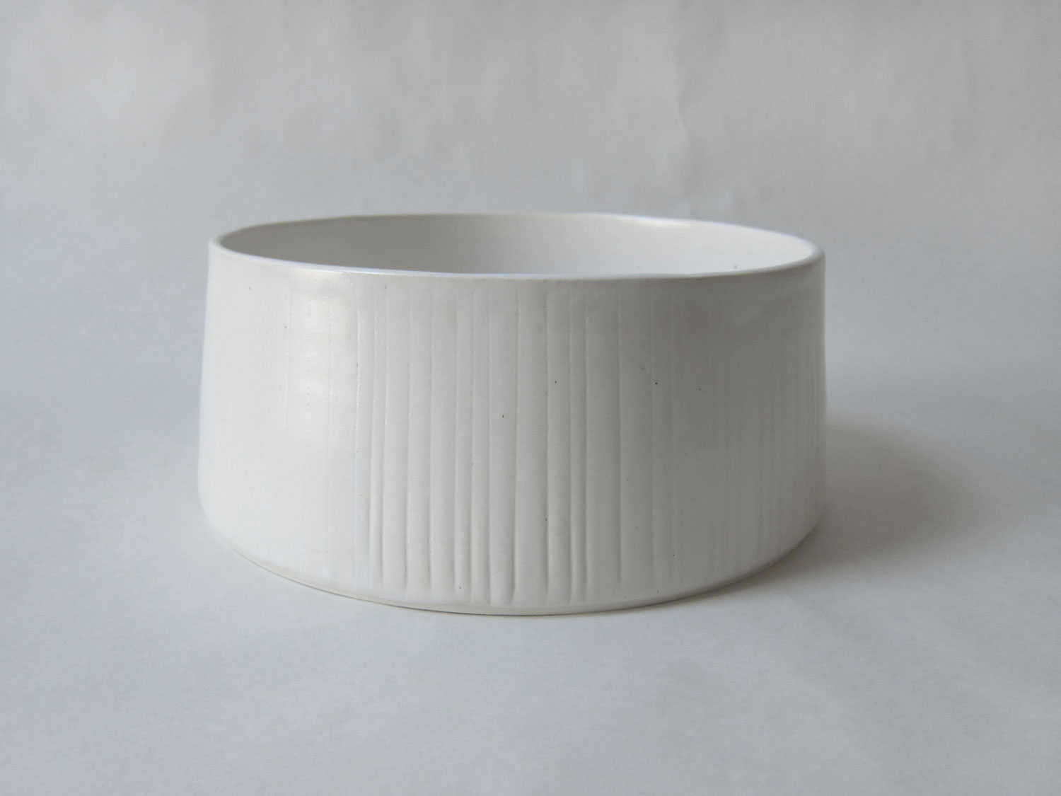 Large low dish with vertical lines