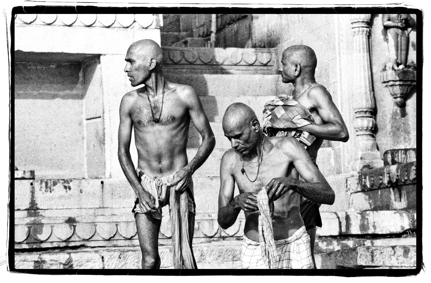 hombres sagrados de india.jpg
