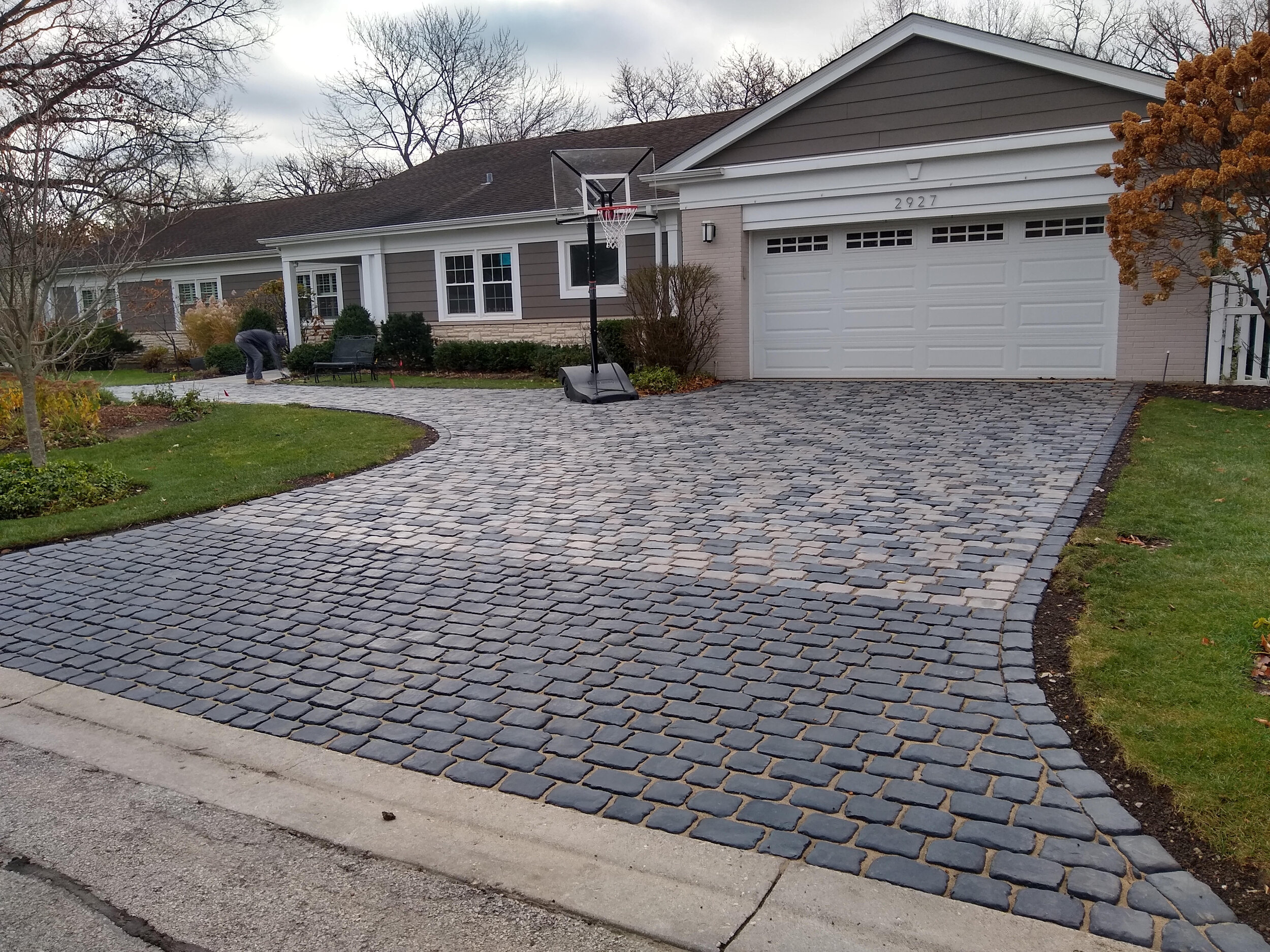 wilmette-driveway-renovation-paver1.jpg