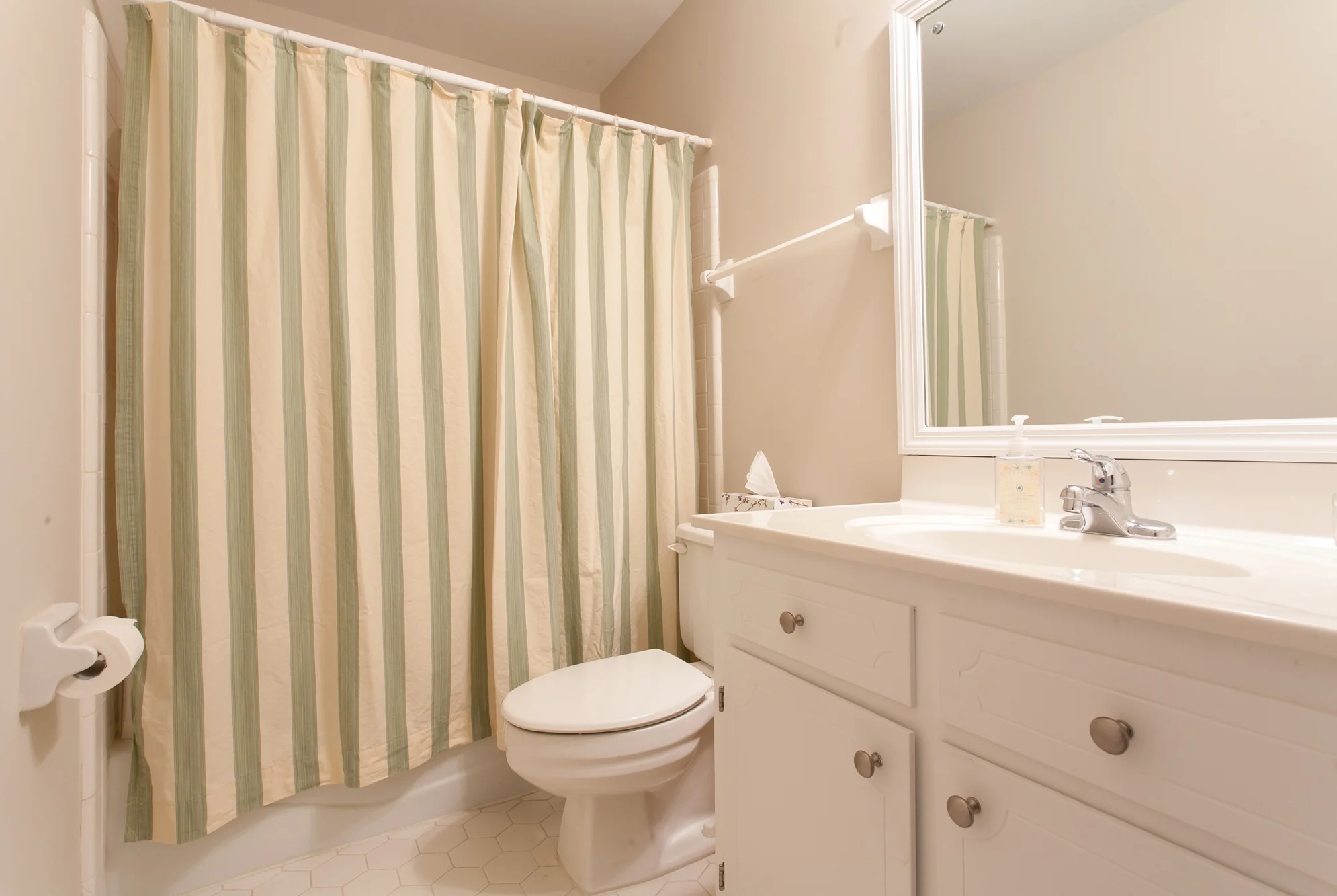 web119Montrose_028.jpg