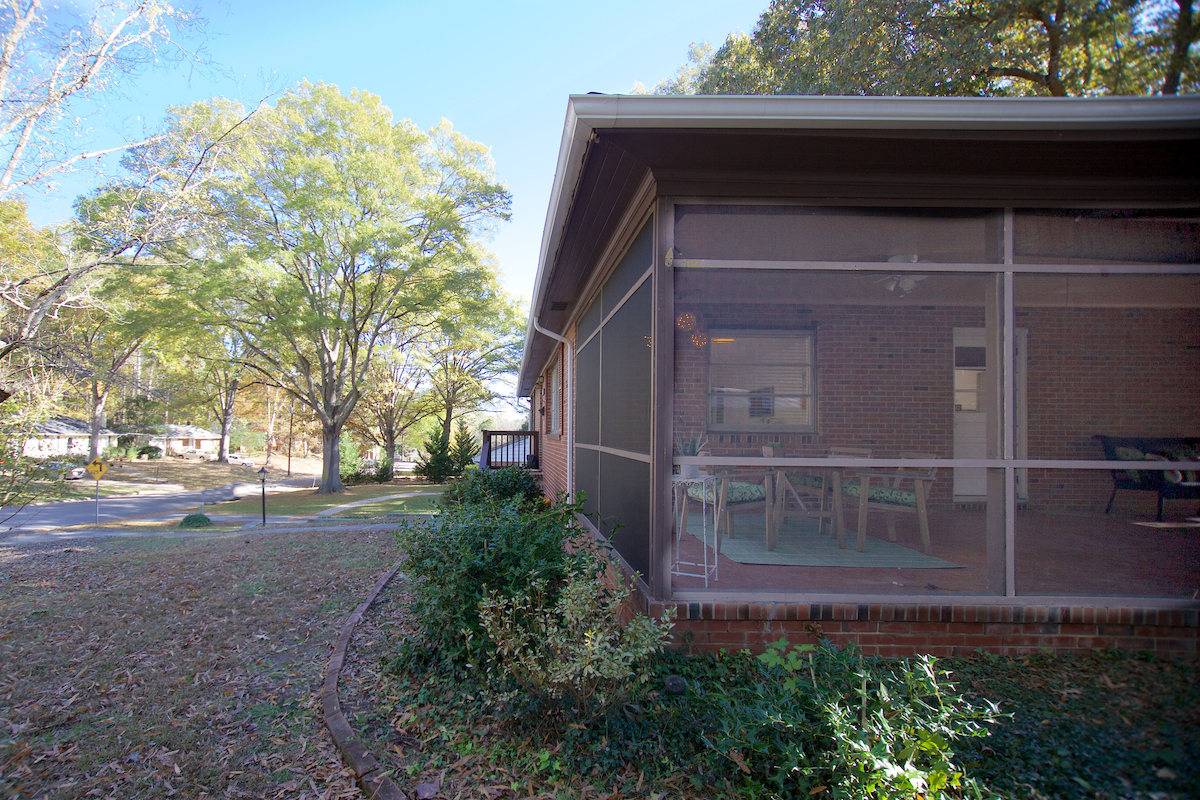 704 E Hammond33.jpg