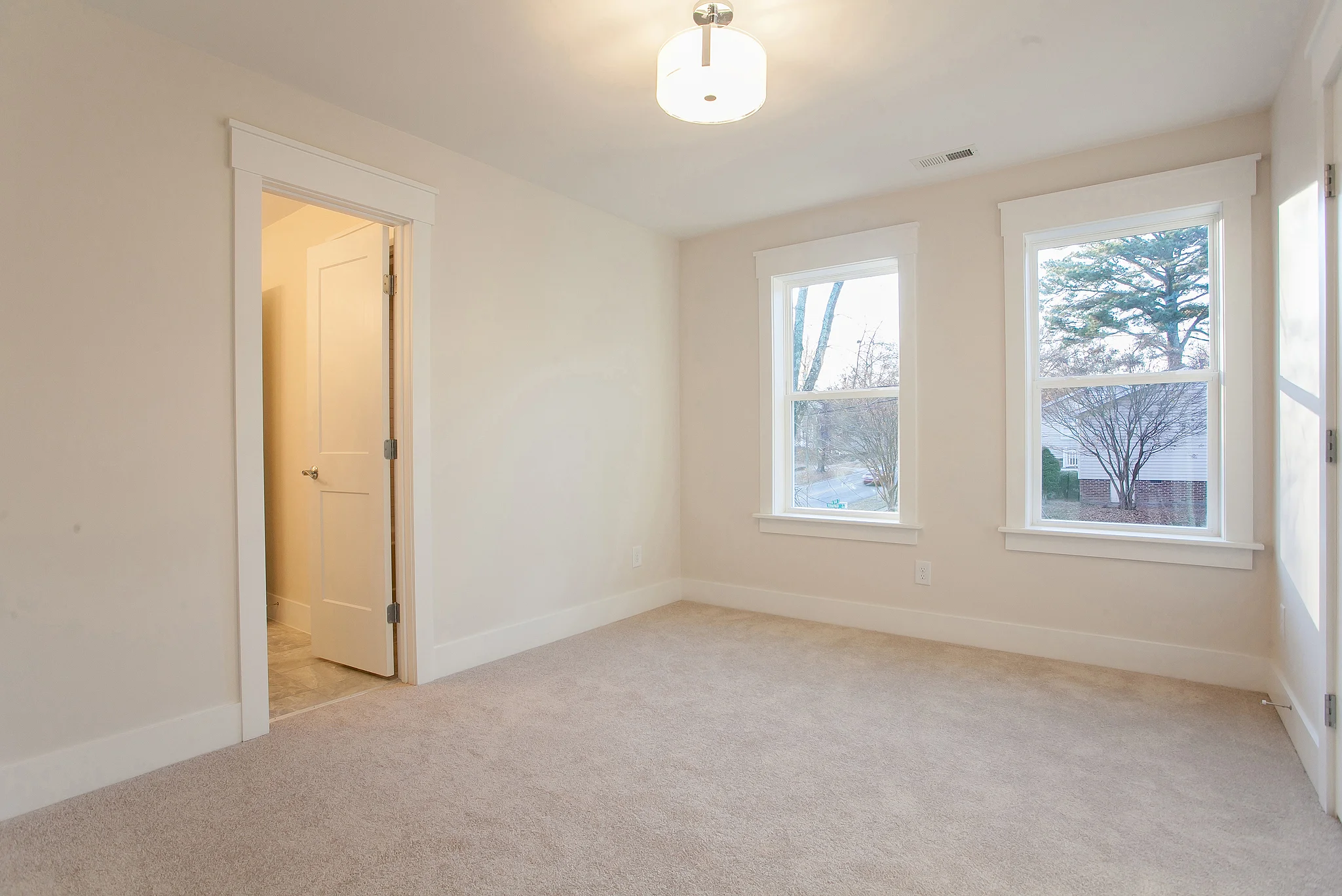 1510WClubBlvd033.jpg