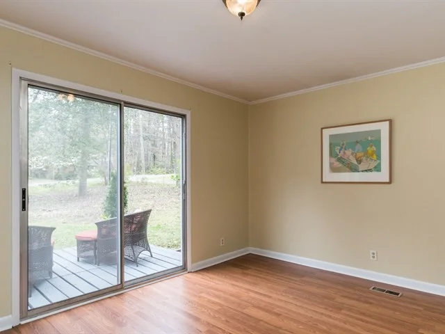 005_ Dining Area.jpg