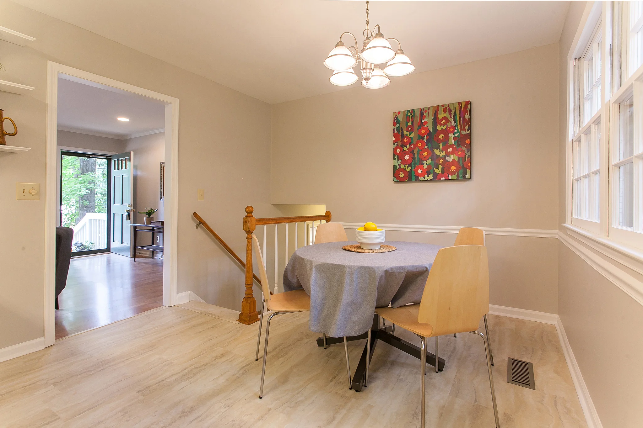 Breakfast Room.jpg