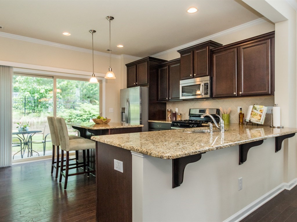 009_Kitchen .jpg