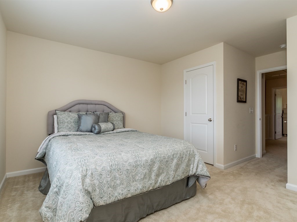 017_ Second Bedroom .jpg
