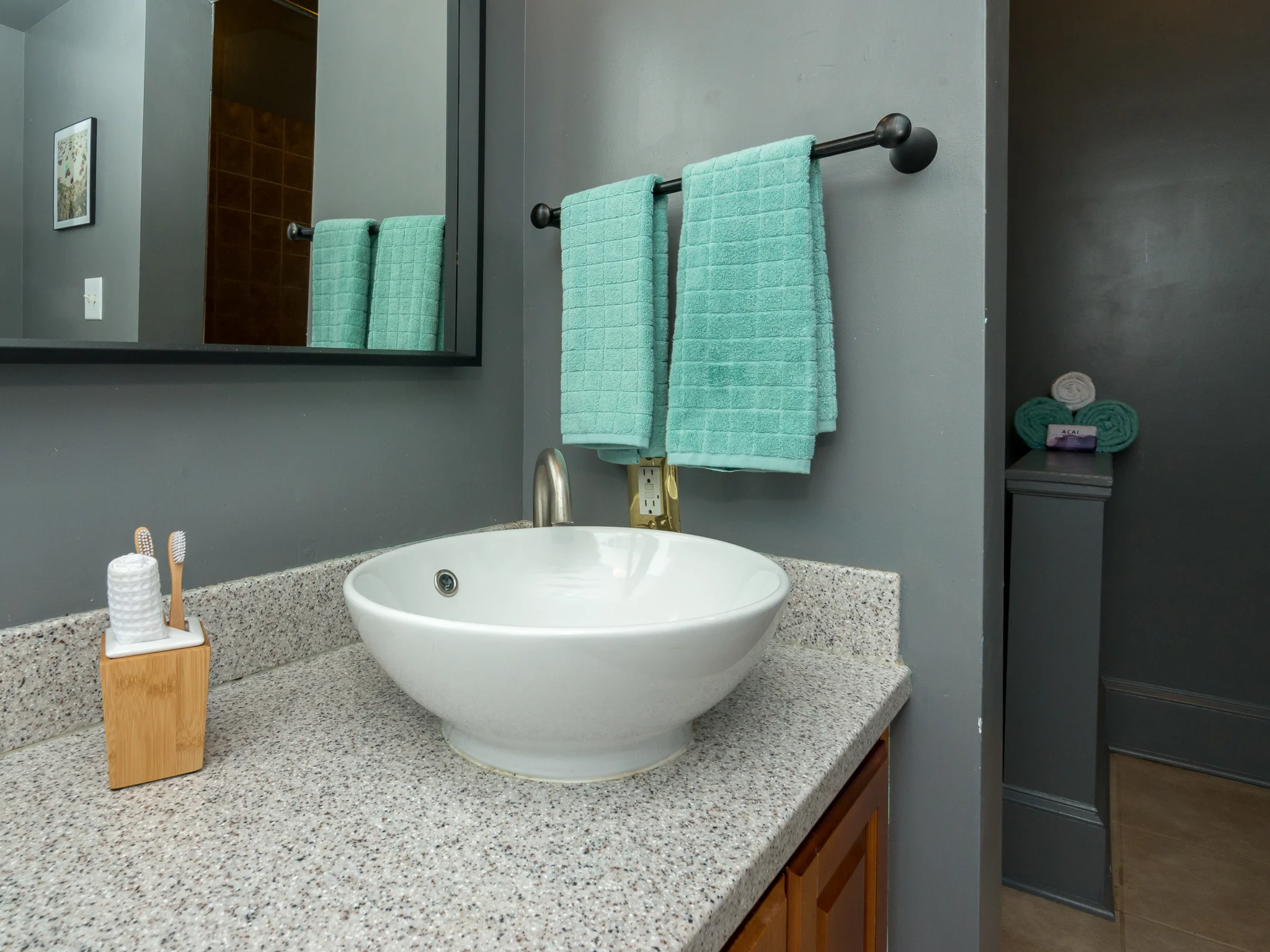 120 E Lynch St-38.jpg