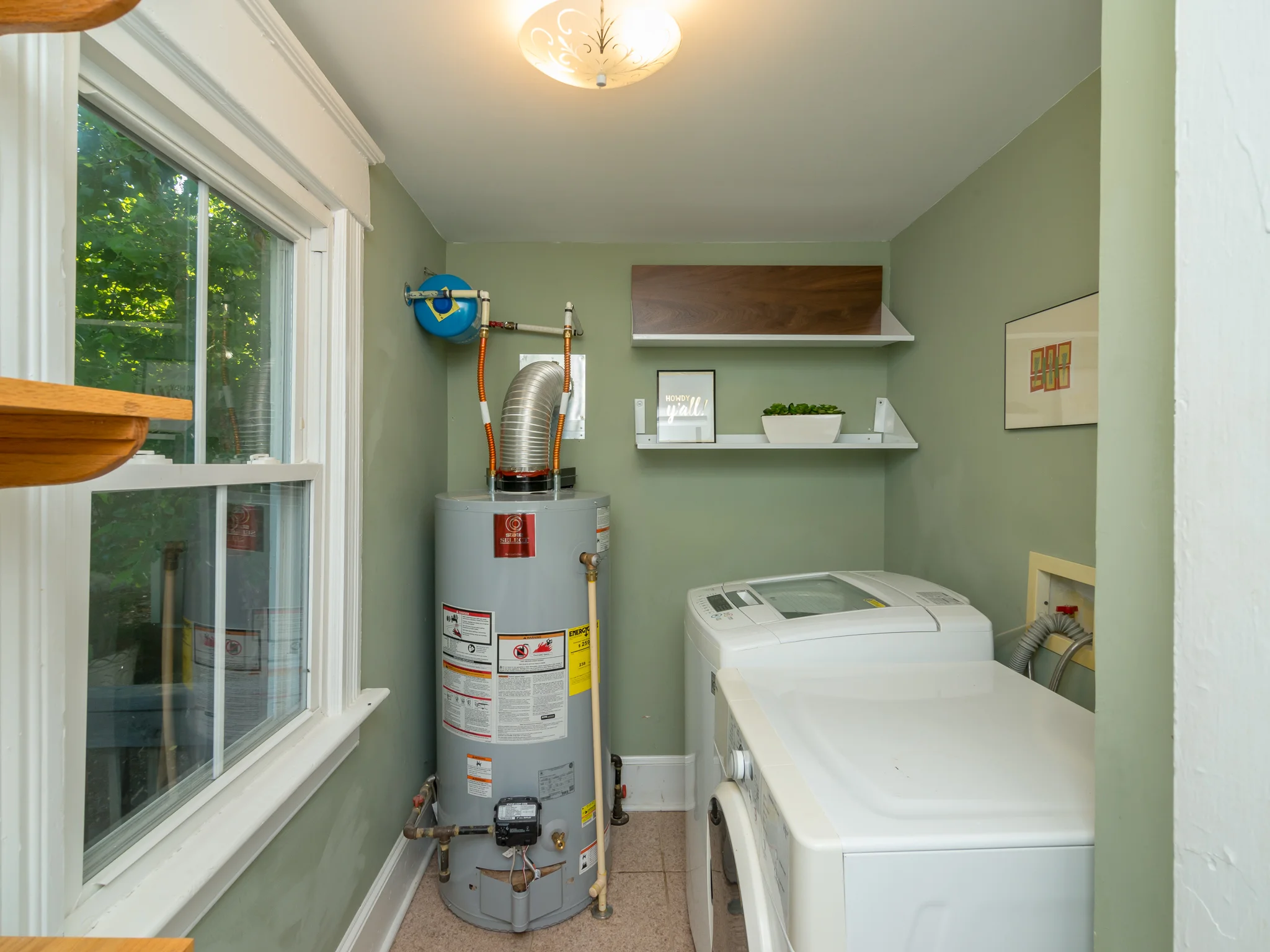 120 E Lynch St-43.jpg
