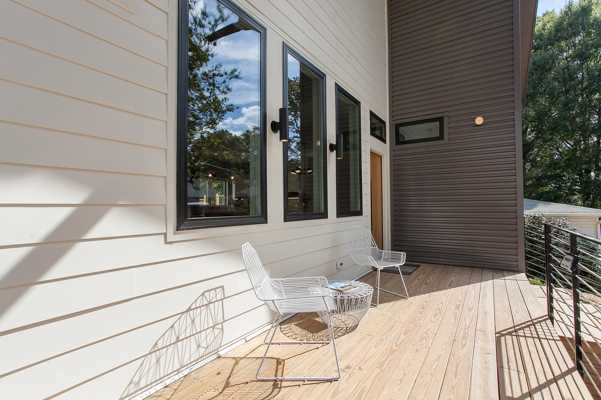 Porch 2 Day.jpg