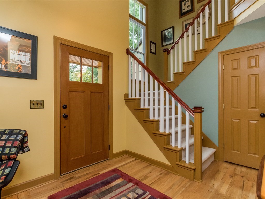 003_ Entry Foyer.jpg