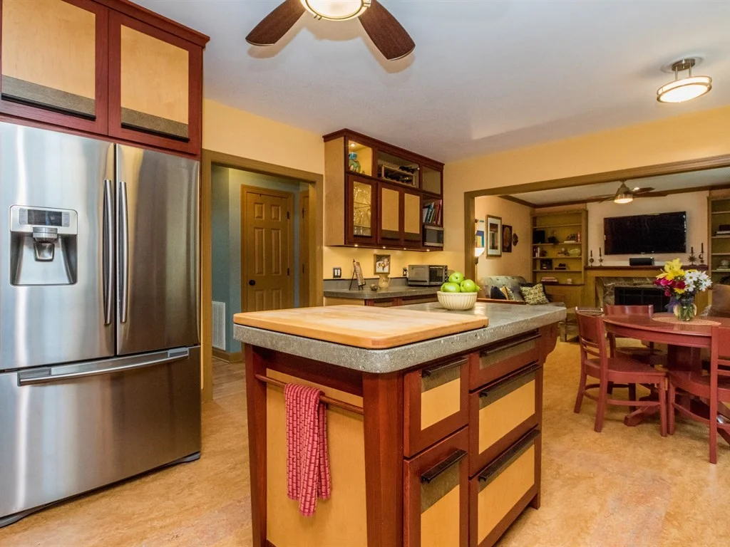 011_ Kitchen.jpg